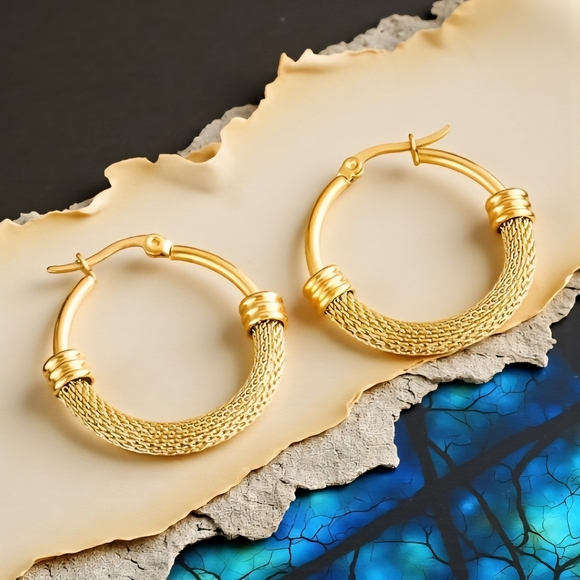 🆕️Chic Elegance: 18K Gold Plated Stainless Steel Mesh Trendy Hoop Earrings - Picture 10 of 13